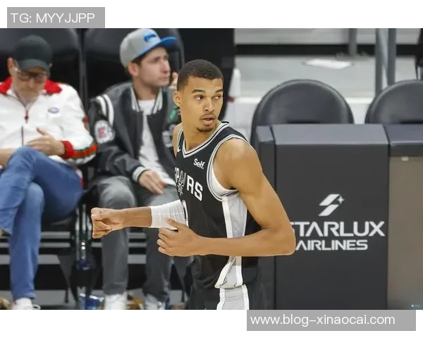 文班亚马新赛季表现惊艳场均20分10篮板3盖帽稳居最佳新秀热门 文班亚马新赛季表现惊艳场均20分10篮板3盖帽稳居最佳新秀热门